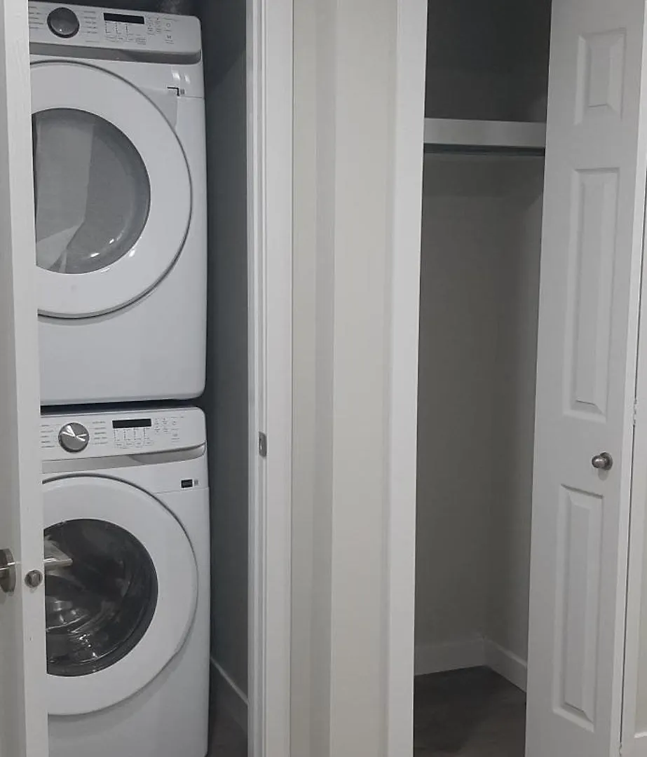Elegant 1Bedroom Near Wem & Yeg Edmonton 0*,  Canadá